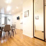 Nest Center Aparts *