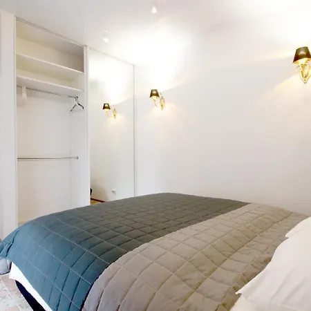Nest Center Aparts Apartment