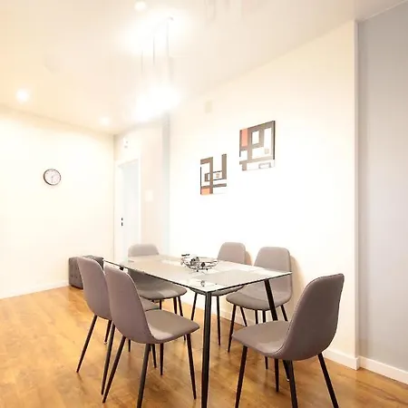 Nest Center Aparts * Leopoli