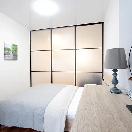 Nest Center Aparts Apartment *