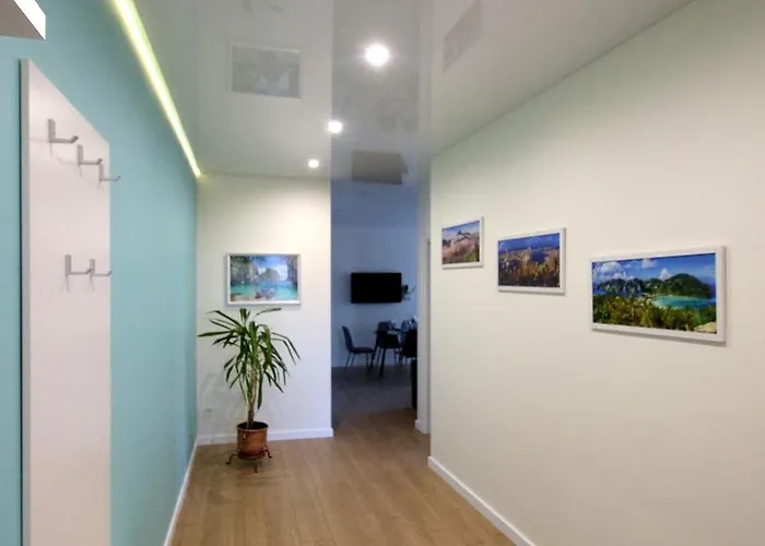 Nest Center Aparts Leópolis