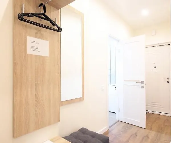 Nest Center Aparts Leópolis