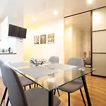 Nest Center Aparts דירה