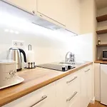 Nest Center Aparts